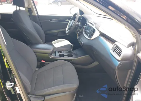 2017 Kia Sorento 3.3L Lx z USA, uszkodzony, nr VIN 5XYPGDA51HG330957